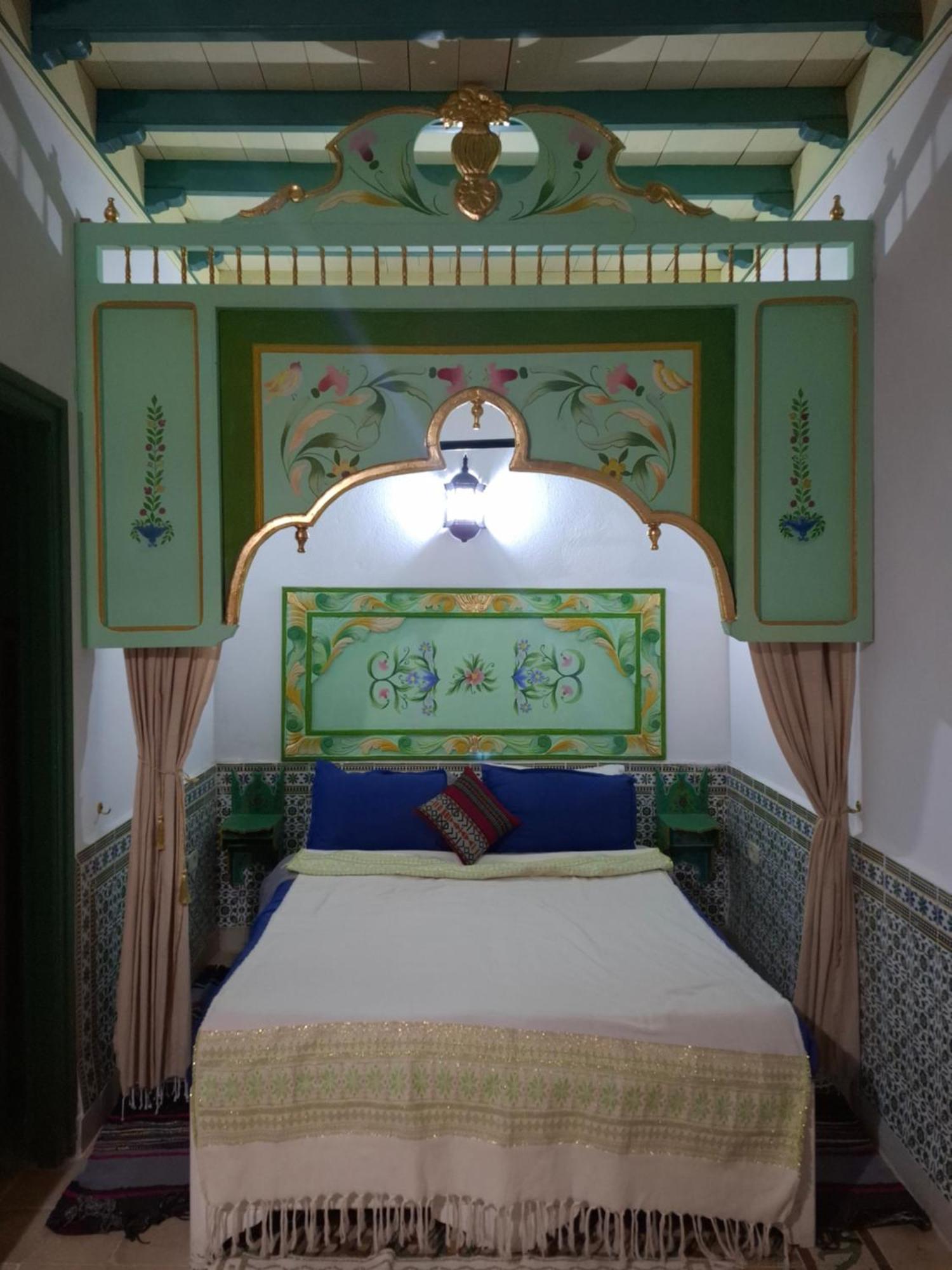 Dar Baaziz Vip Guest house *